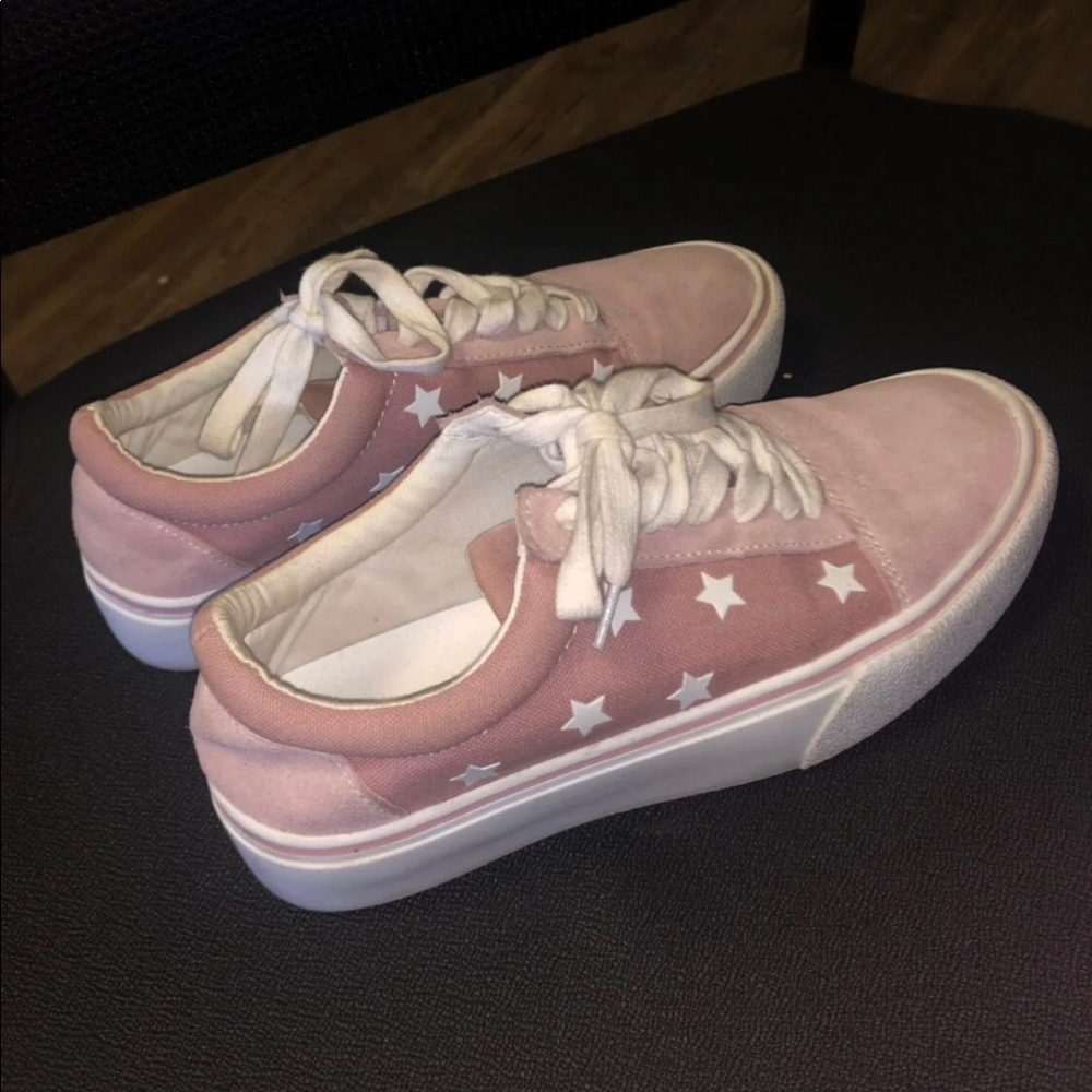 Steve Madden sneakers